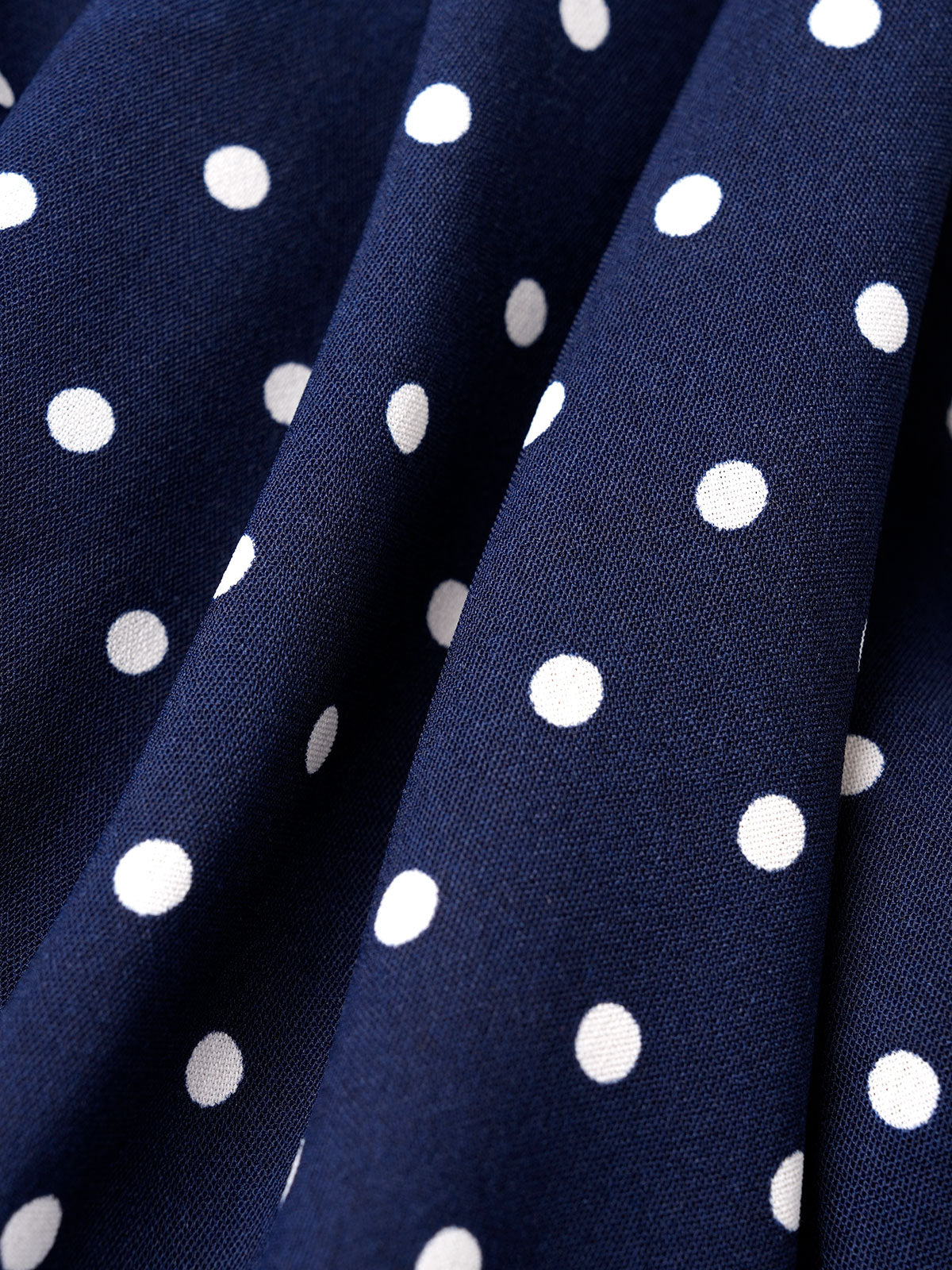 Blaues Midikleid mit Polka Dots und Gürtel