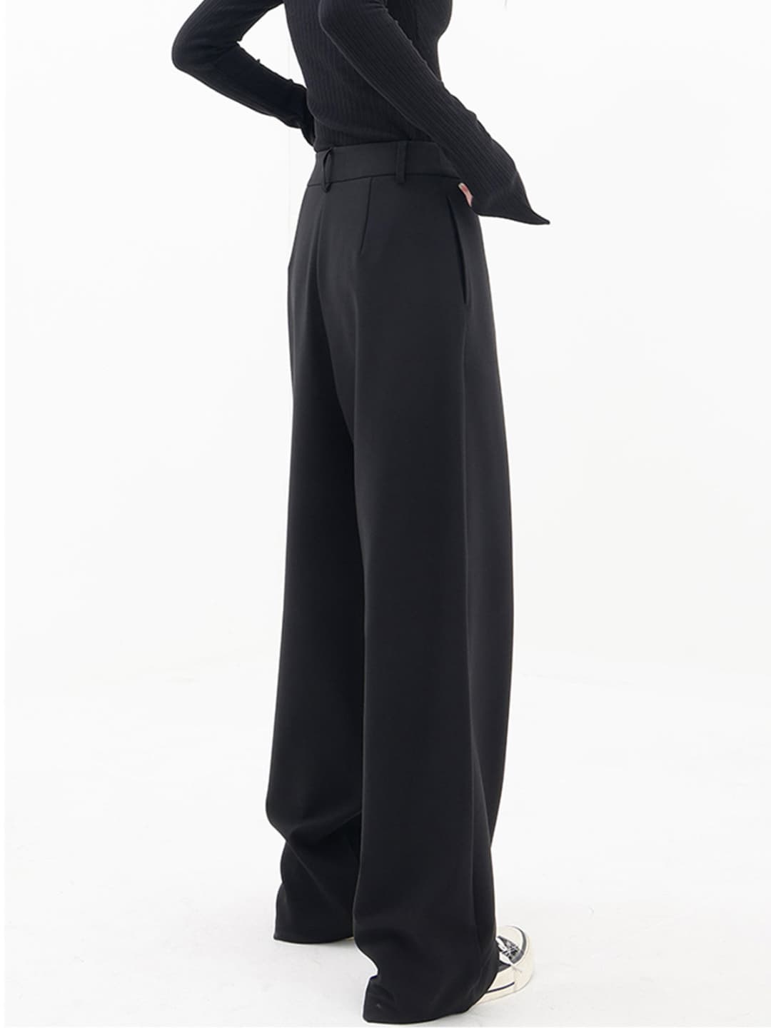 Asymmetrische Bundhose für Damen