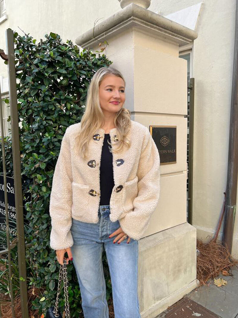 Kunstpelz-Teddyjacke mit Knebelverschluss für Damen