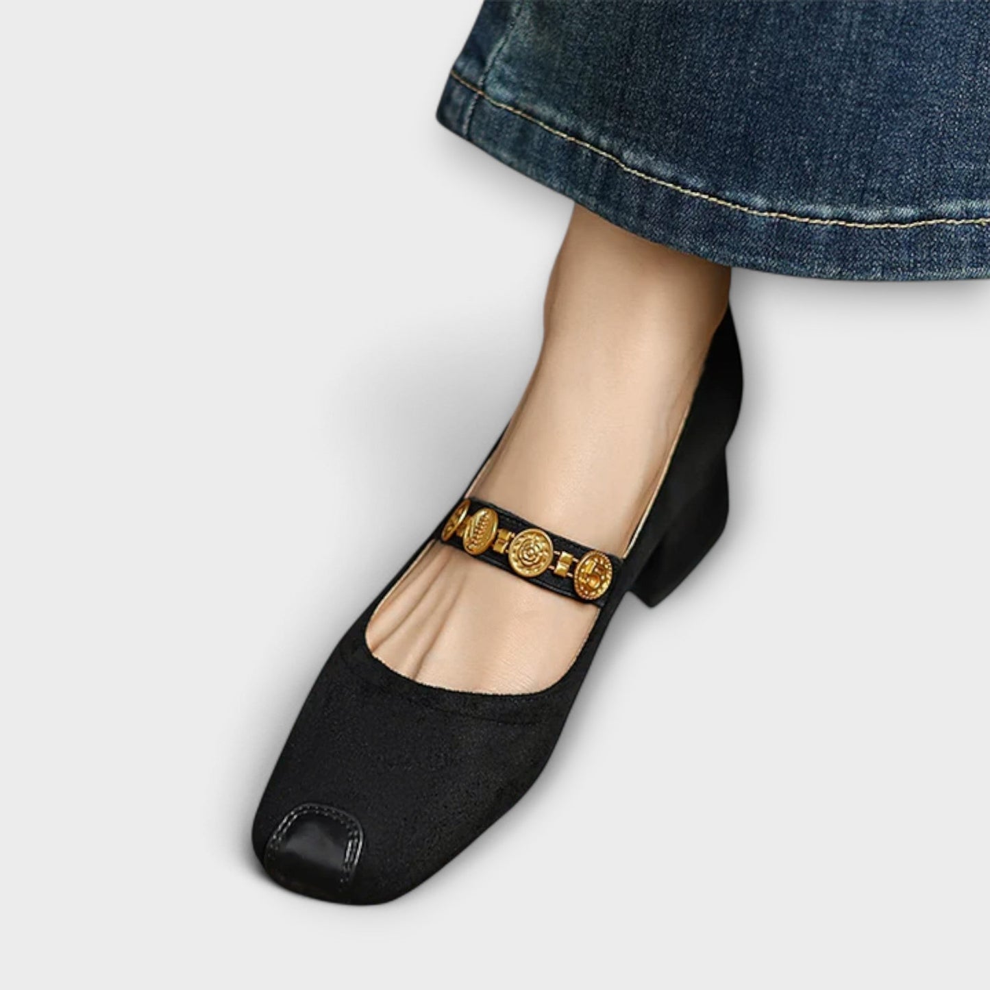 Eleanor - Klobige Absätze mit Metallmünze