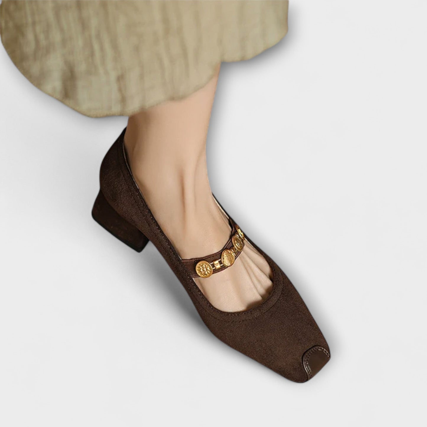 Eleanor - Klobige Absätze mit Metallmünze