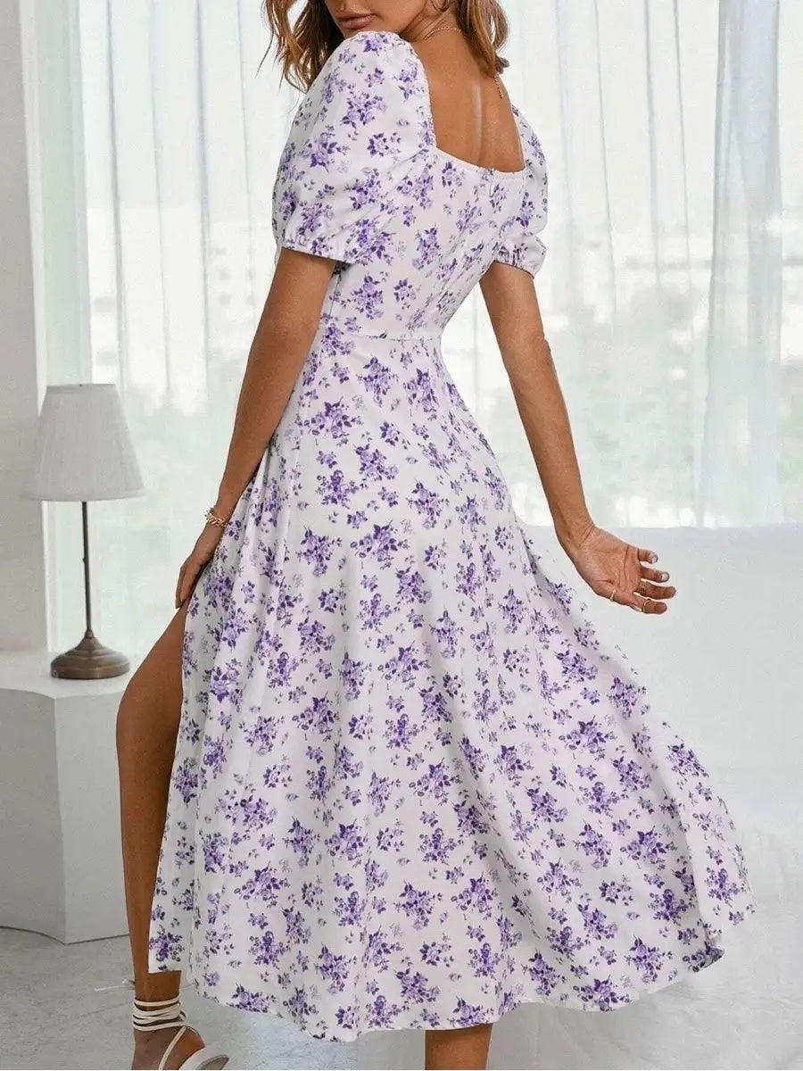 Langes Sommerkleid Lila mit Schlitz & Puffärmeln – Boho Chic