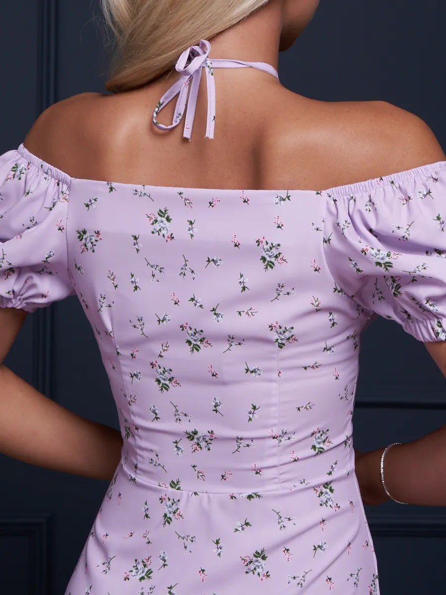 VelaBerlin – Kurzes Sommerkleid mit Blumenmuster und Puffärmeln