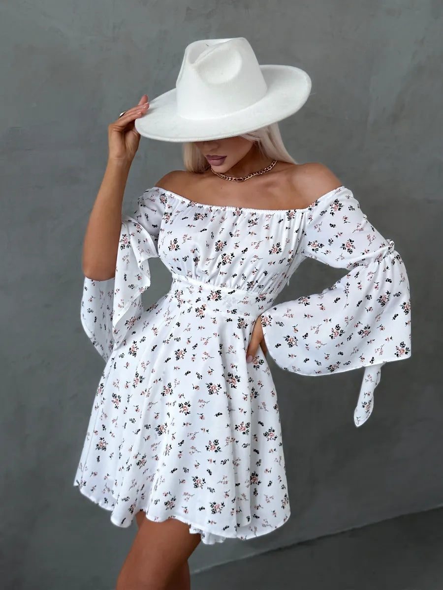 Kurzes Sommerkleid Weiß schulterfrei