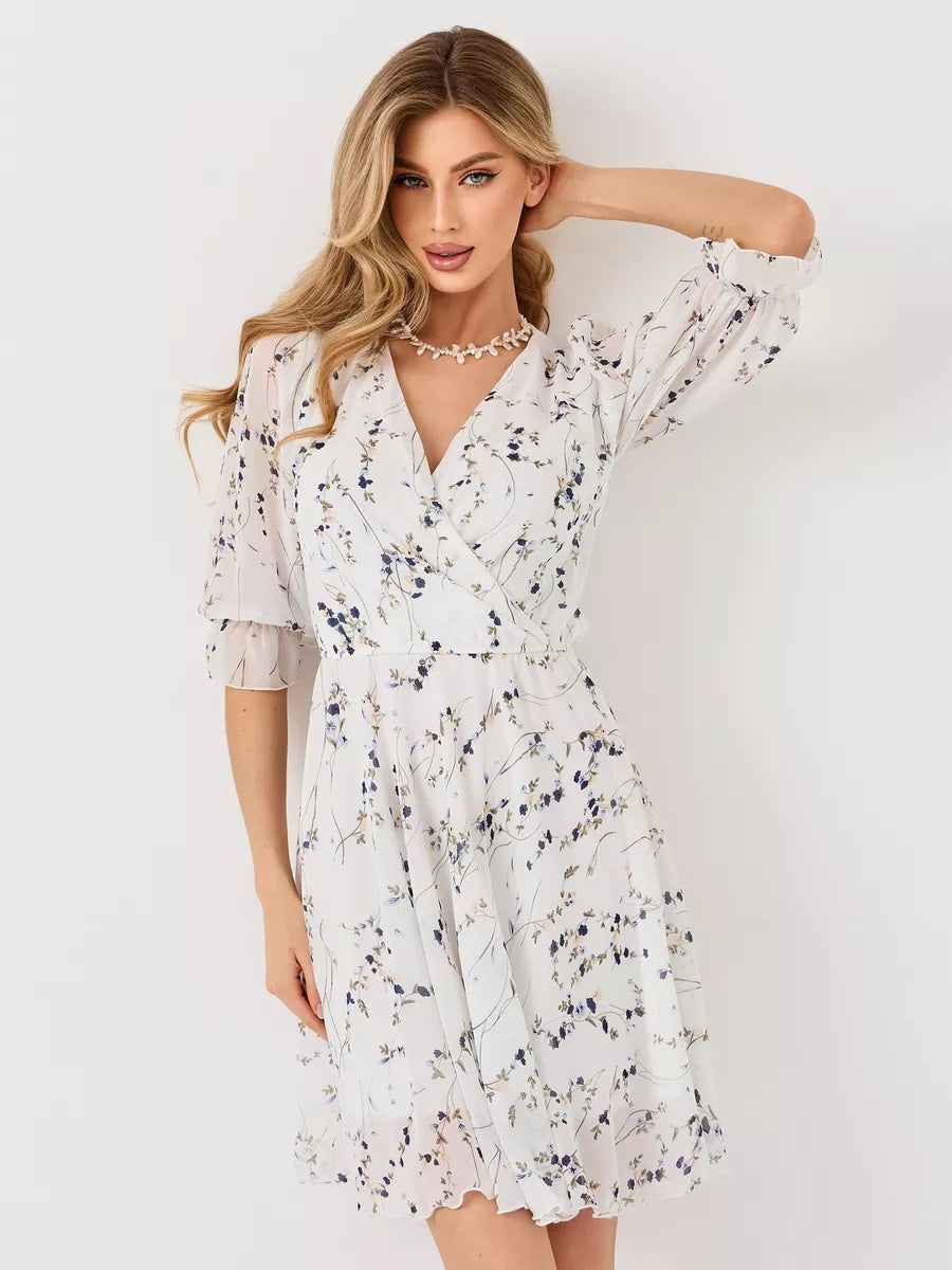 VelaBerlin – Sommerliches Wickelkleid aus Chiffon mit Blumenmuster
