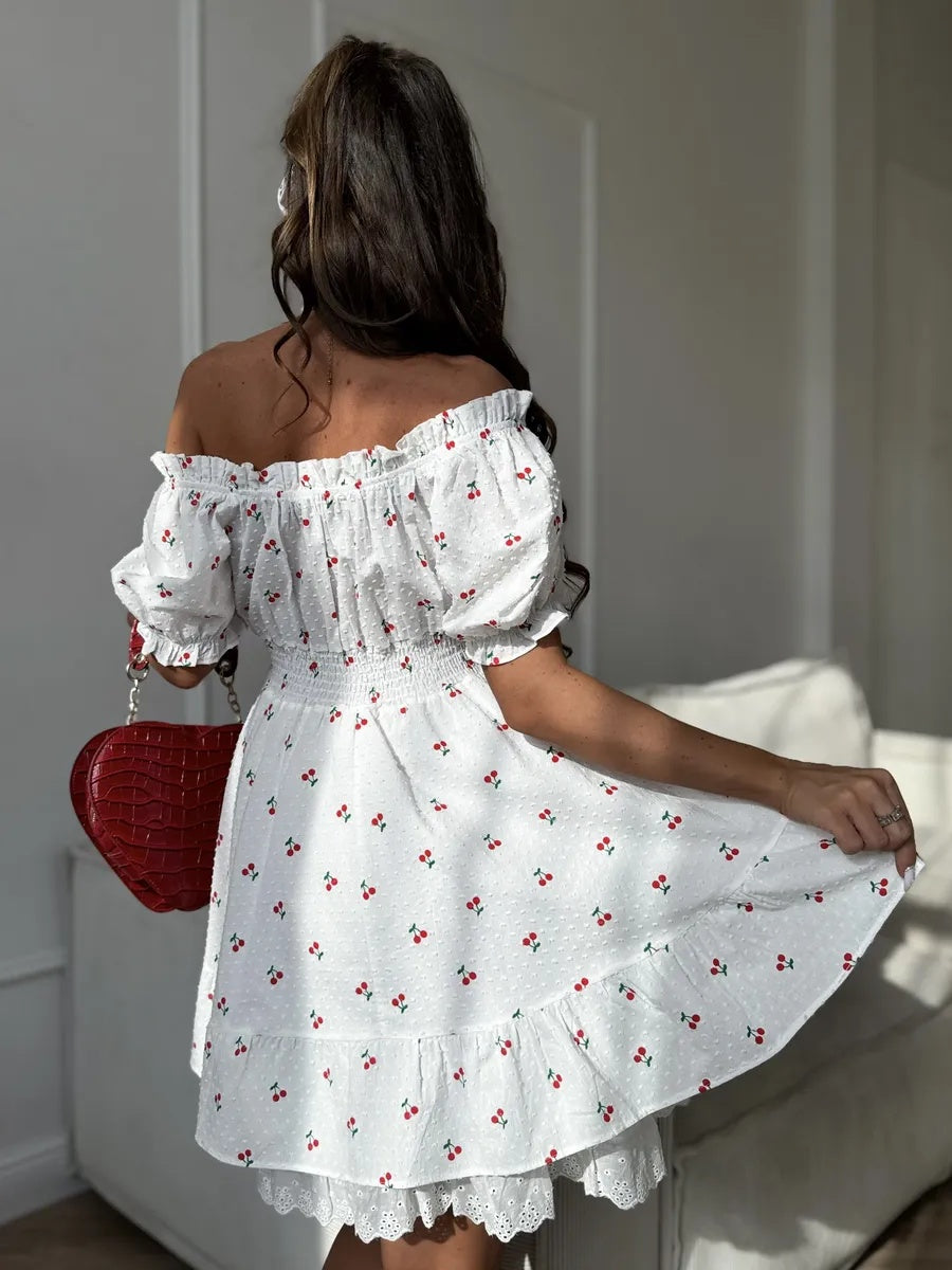 Kurzes Sommerkleid im Boho-Stil
