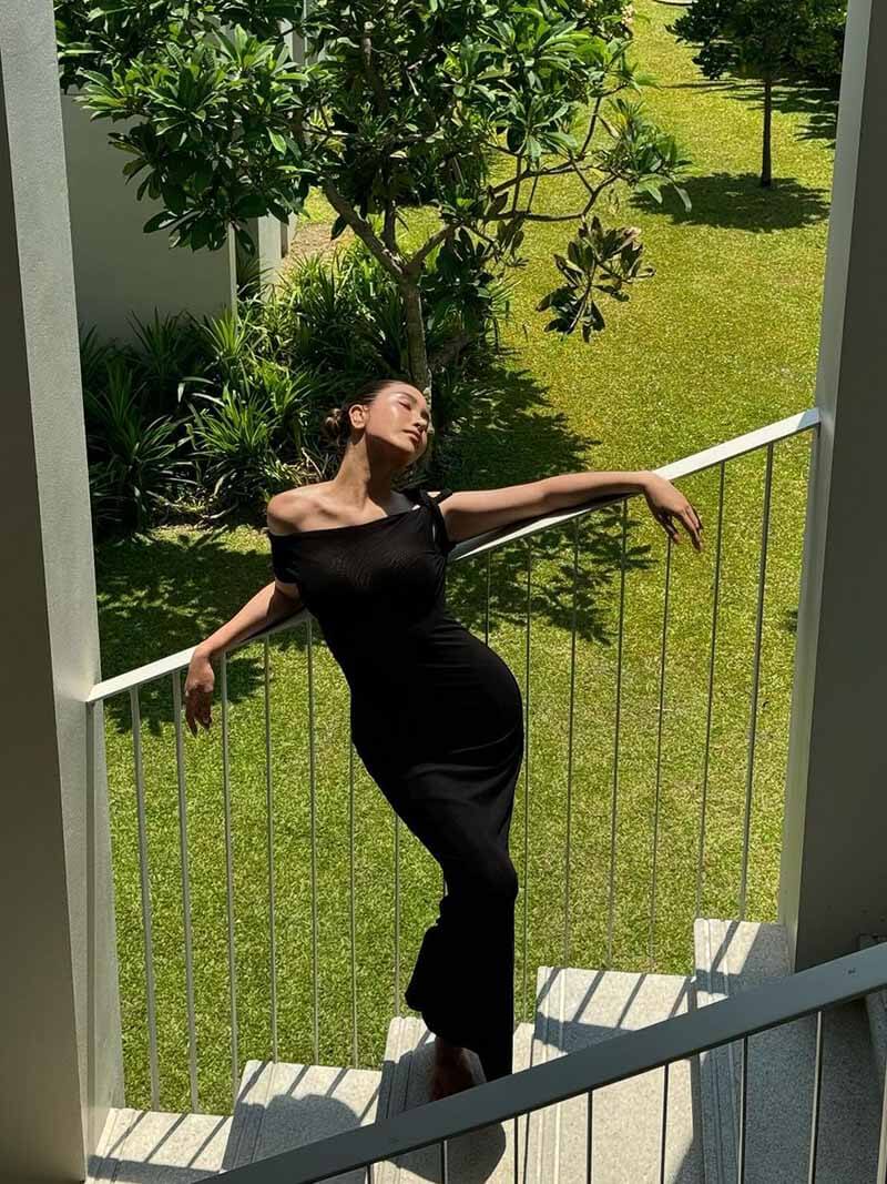 Asymmetrisches Maxikleid für Damen
