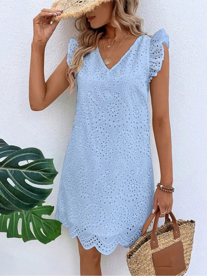 Weißes Sommerkleid aus Baumwolle mit Stickerei